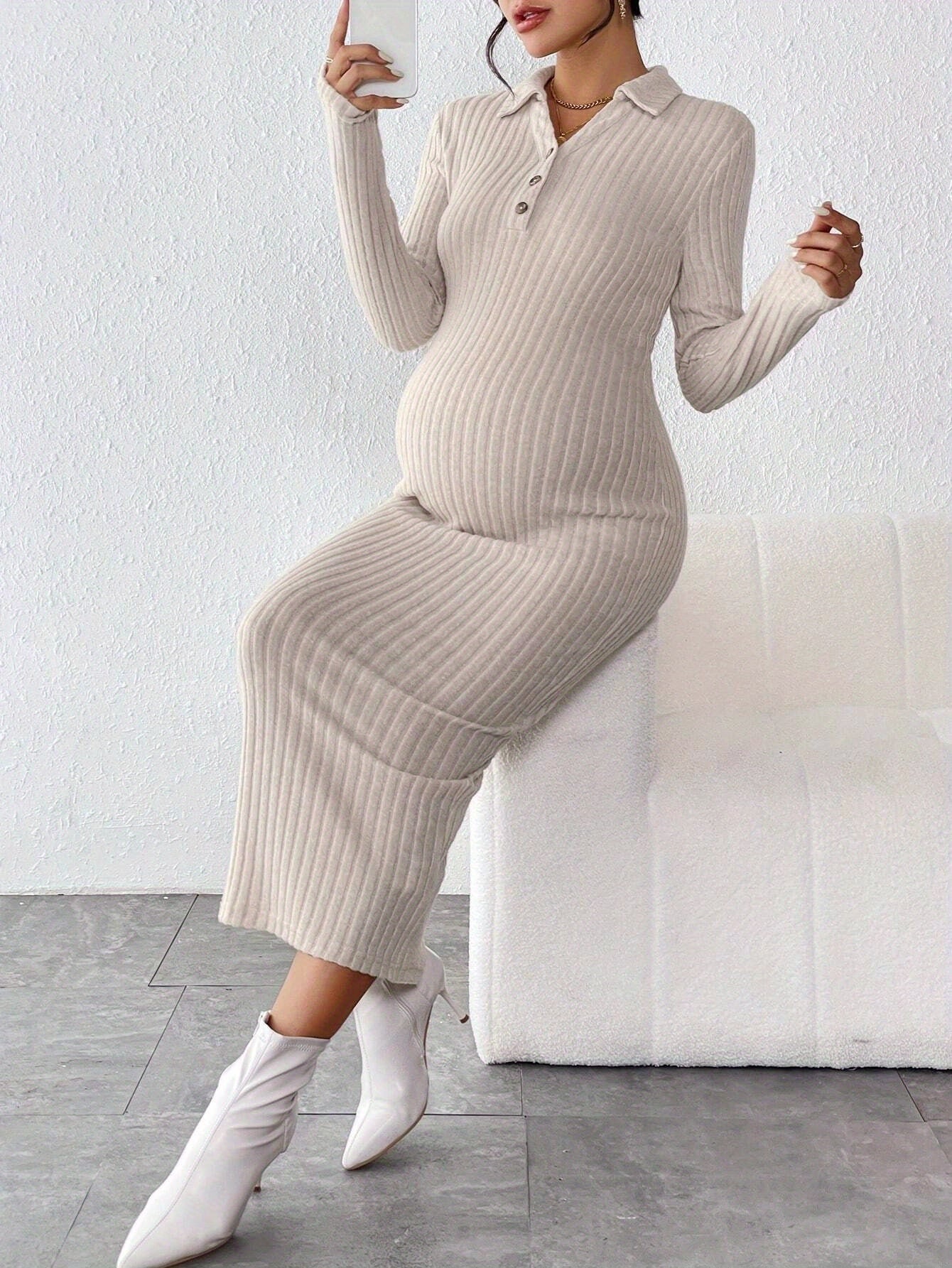 Elegant Ribbed Knit Bodycon Maternity Dress with Collar Detail