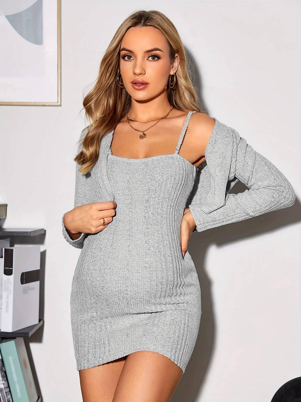 SANOPY Ribbed Knit Maternity Dress & Elegant Winter Coat