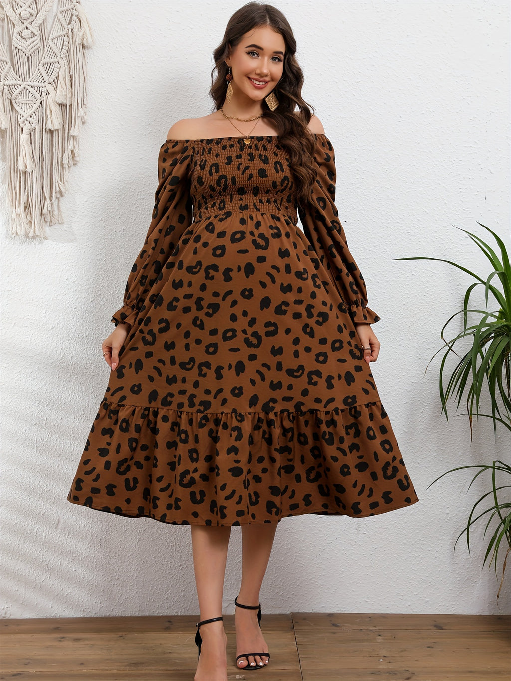 Elegant Leopard Print Maternity Dress - Square Neck