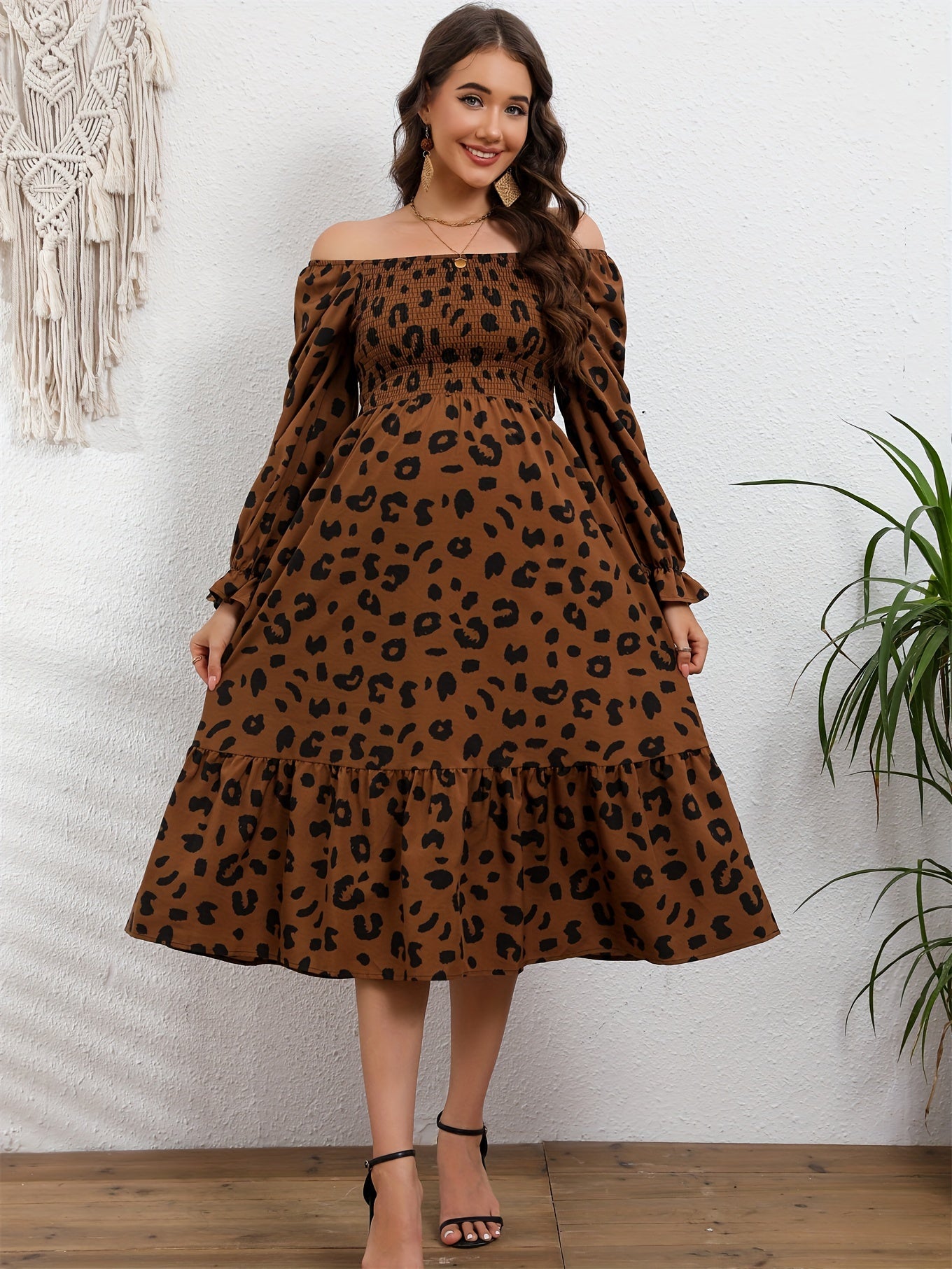 Elegant Leopard Print Maternity Dress - Square Neck
